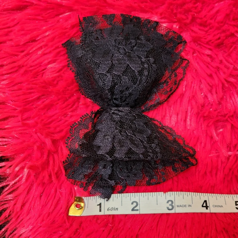 Vintage 90s Black Lace Hair Bow